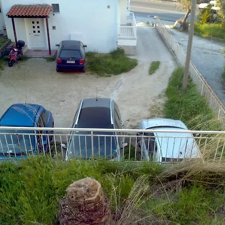 Zuzu Seaside * PalaiónTsiflíkion